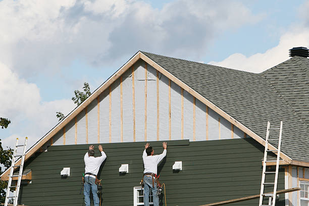 Professional Siding technician working in Pulaski, NY